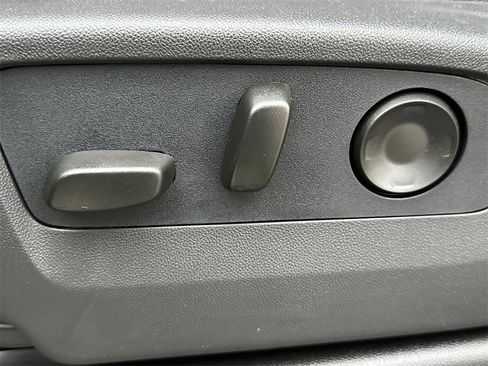 New 2026 GMC Yukon XL AT4 image 23