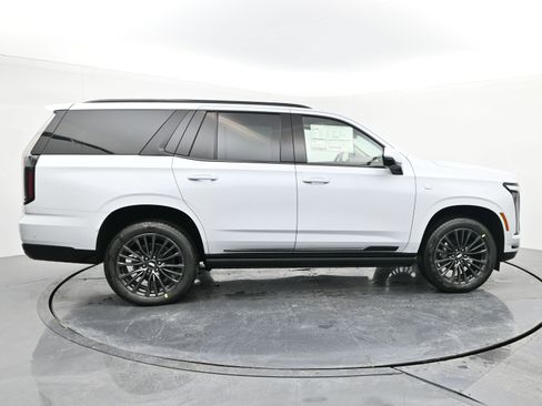 New 2026 Cadillac Escalade Platinum Sport w/ LPO, Floor Liner Package image 6