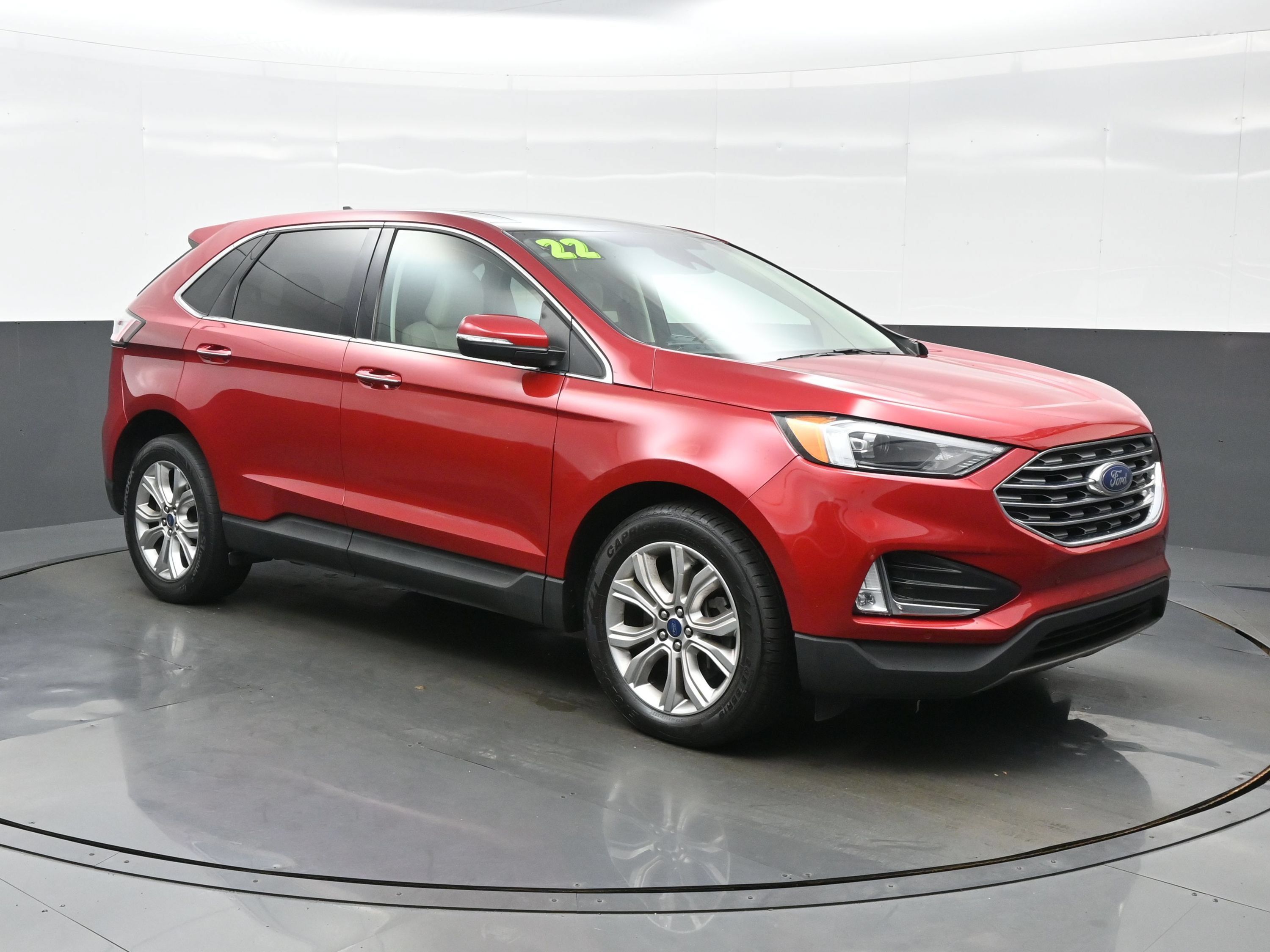 Used 2022 Ford Edge Titanium AWD/4WD image 8