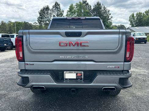 Used 2024 GMC Sierra 1500 AT4 w/ Technology Package AWD/4WD image 7