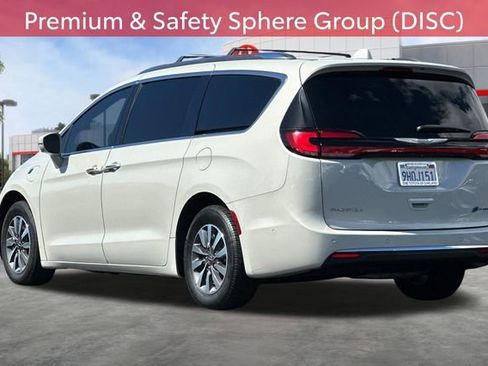 Used 2021 Chrysler Pacifica Touring-L FWD image 7