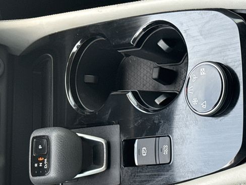 Used 2023 Nissan Rogue SL AWD/4WD image 25