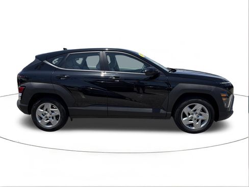 Certified 2026 Hyundai Kona SE FWD image 2