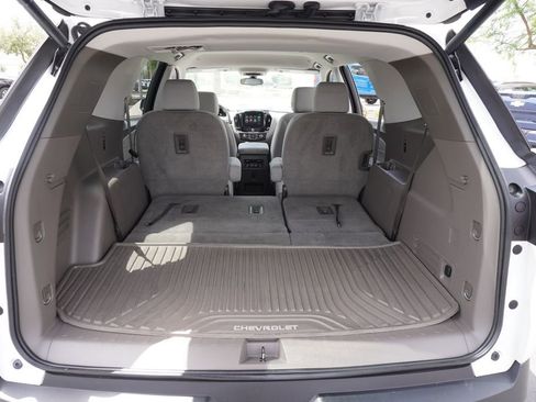 Used 2019 Chevrolet Traverse LT FWD image 8