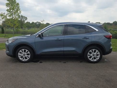 Certified 2023 Ford Escape Active AWD/4WD image 16