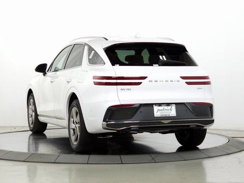 Used 2026 Genesis GV70 2.5T Advanced AWD/4WD image 5