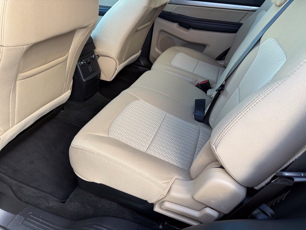 Used 2016 Ford Explorer 4WD image 12