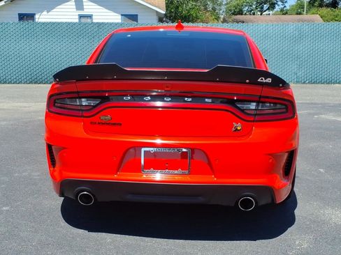 Used 2020 Dodge Charger Scat Pack RWD image 6
