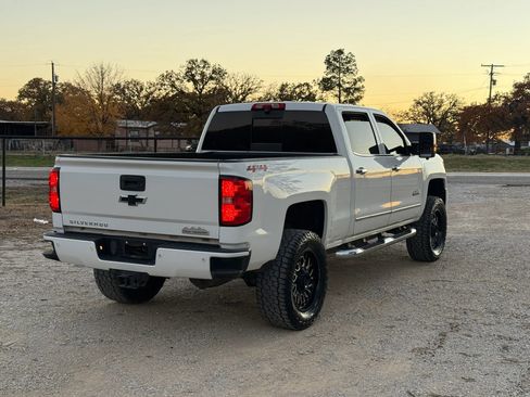 Used 2019 Chevrolet Silverado 2500 High Country w/ Duramax Plus Package image 7