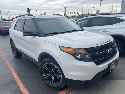 Used 2015 Ford Explorer Sport w/ Equipment Group 401A image 8