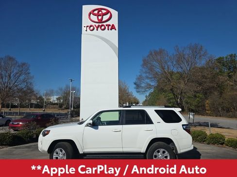 Used 2024 Toyota 4Runner SR5 image 3