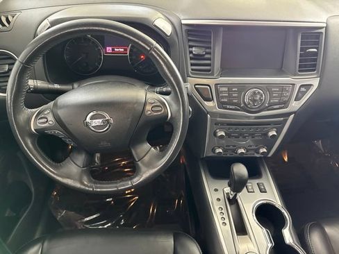 Used 2017 Nissan Pathfinder SL w/ SL Premium Package AWD/4WD image 22
