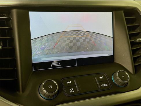 Used 2023 GMC Acadia SLE w/ Driver Convenience Package AWD/4WD image 16