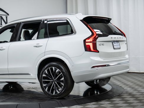 New 2026 Volvo XC90 B5 Plus w/ Protection Package image 30
