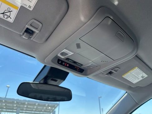Certified 2023 Chevrolet Equinox LT FWD image 27