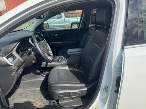 Used 2023 GMC Acadia SLT w/ Preferred Package image 13