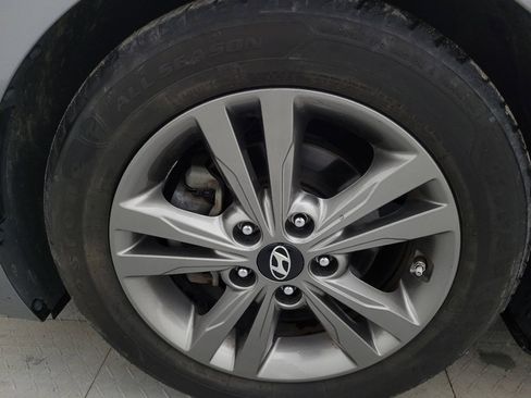 Used 2018 Hyundai Elantra SEL image 31