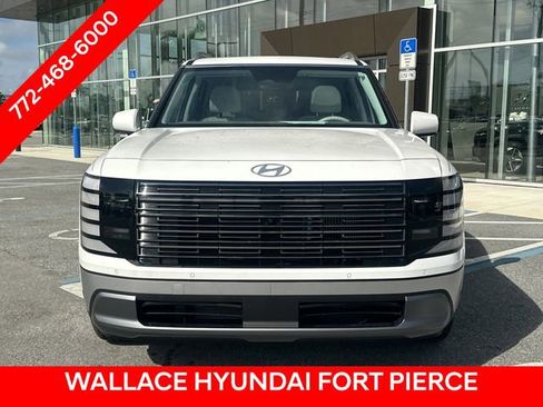 Used 2026 Hyundai Palisade SEL Premium FWD image 3
