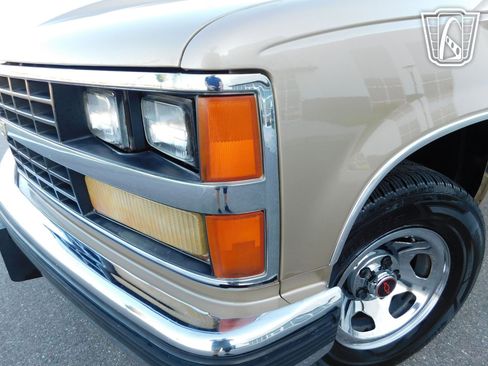 Used 1988 Chevrolet Silverado 1500 C10 Short Bed image 38