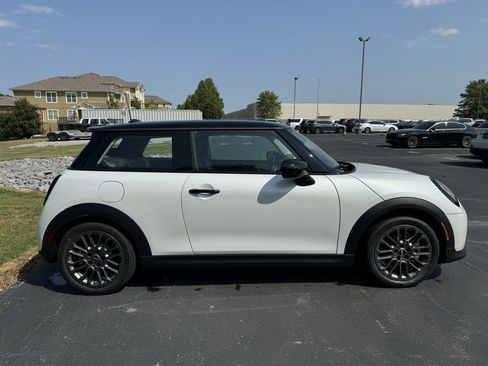 Certified 2025 MINI Cooper S image 6