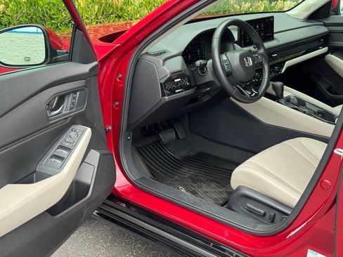 Certified 2025 Honda Accord EX-L image 7