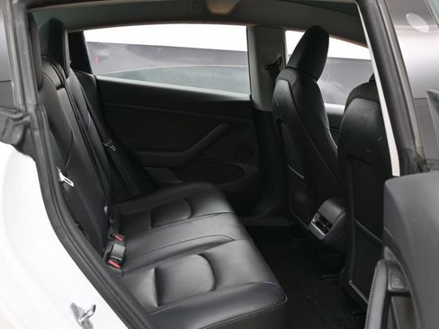 Used 2023 Tesla Model 3 Standard Range RWD image 36