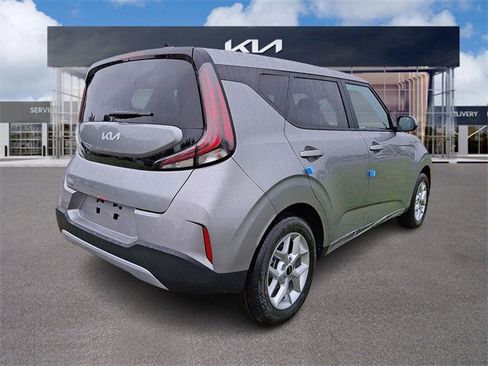 New 2025 Kia Soul LX w/ LX Technology Package image 4