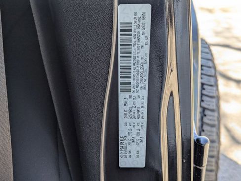 Used 2016 Jeep Wrangler Unlimited Sahara w/ Connectivity Group AWD/4WD image 16