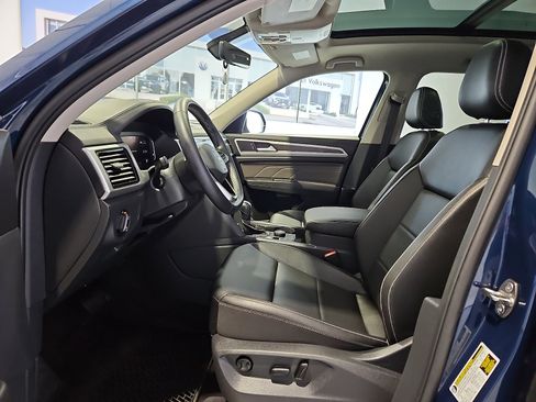 Certified 2023 Volkswagen Atlas SE w/ Panoramic Sunroof Package AWD/4WD image 10