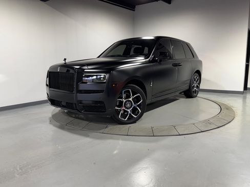 Used 2021 Rolls-Royce Cullinan image 2