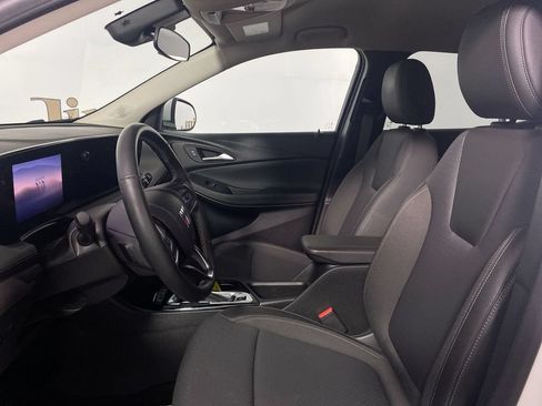 Certified 2024 Buick Encore GX Preferred FWD image 11