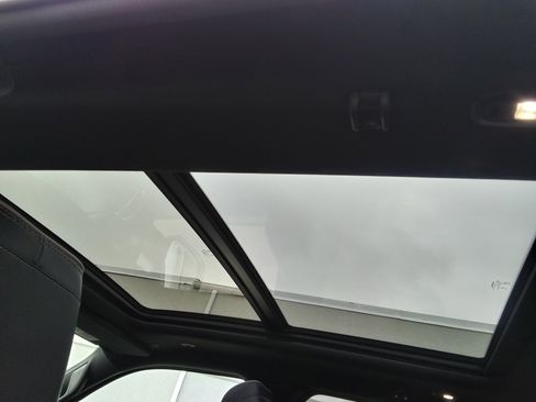 Used 2024 RAM 1500 Laramie image 17