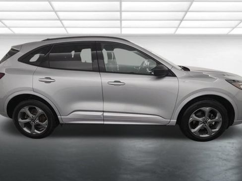 Used 2024 Ford Escape ST-Line AWD/4WD image 9