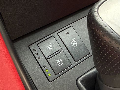 Used 2022 Lexus IS 350 F Sport w/ Memory Package AWD/4WD image 15