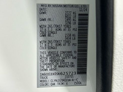 Used 2025 Nissan Frontier PRO-4X image 40