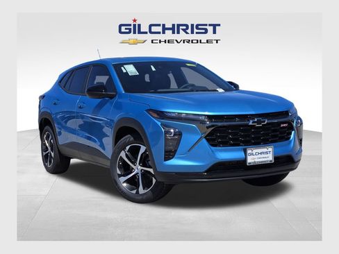 New 2026 Chevrolet Trax RS w/ Sunroof Package FWD image 1