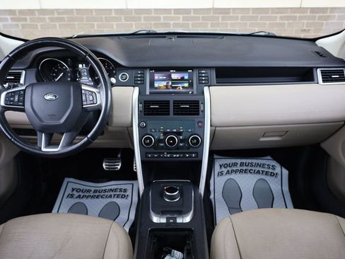 Used 2018 Land Rover Discovery Sport HSE image 28