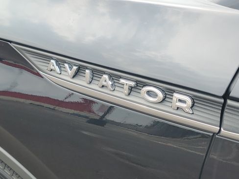New 2026 Lincoln Aviator AWD image 7