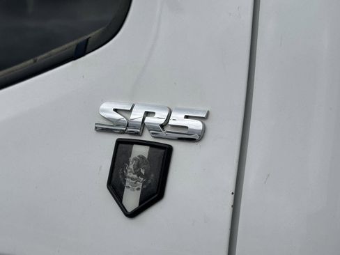 Used 2020 Toyota Tacoma SR5 image 10