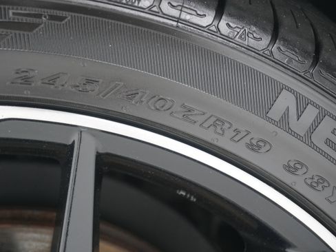 Used 2018 Toyota Camry XSE image 28