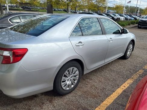 Used 2012 Toyota Camry LE FWD image 4