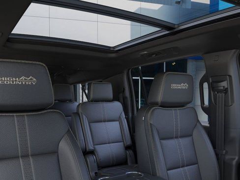 New 2026 Chevrolet Suburban High Country AWD/4WD image 24