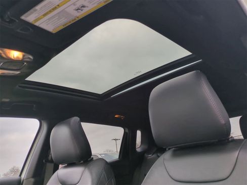 Used 2022 Jeep Compass High Altitude image 19