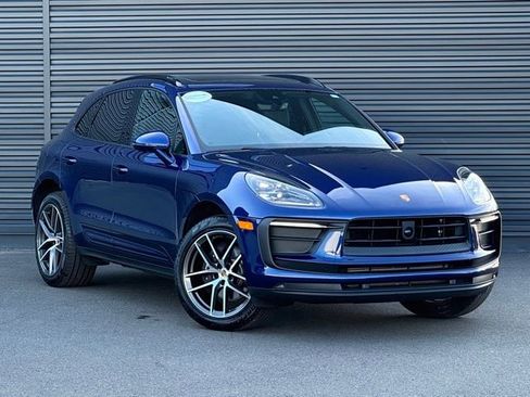 Certified 2025 Porsche Macan AWD/4WD image 9