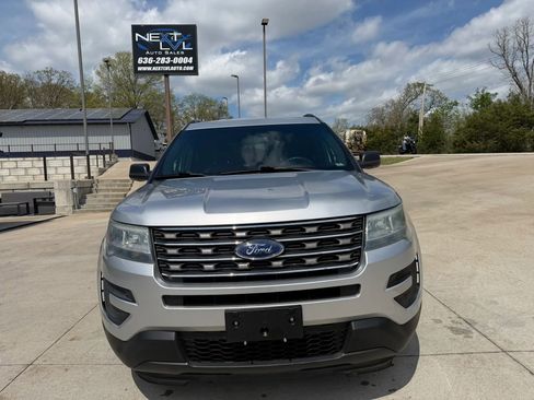 Used 2016 Ford Explorer FWD image 4