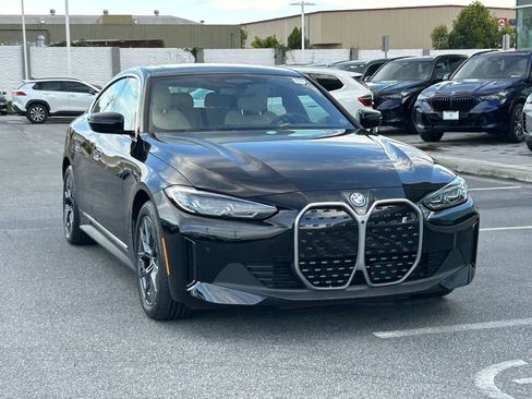 Used 2023 BMW i4 eDrive35 RWD image 7