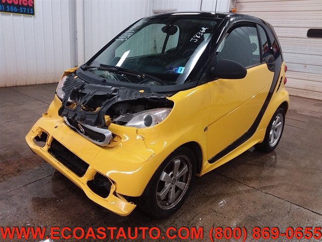 Used 2014 smart fortwo passion RWD image 4