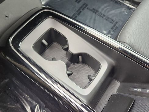 New 2026 Volkswagen ID.4 Pro S Plus AWD/4WD image 11