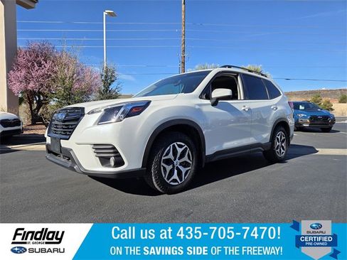 Used 2023 Subaru Forester Premium image 1