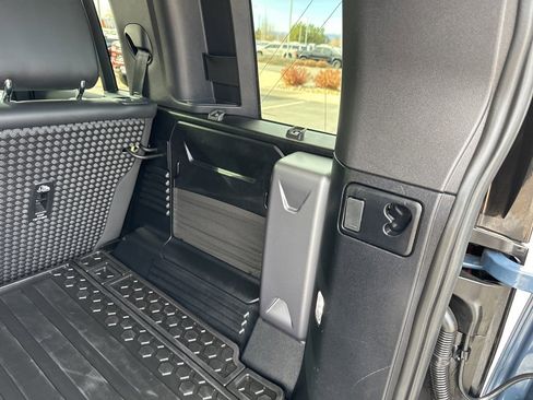 Used 2023 Land Rover Defender 110 S image 25